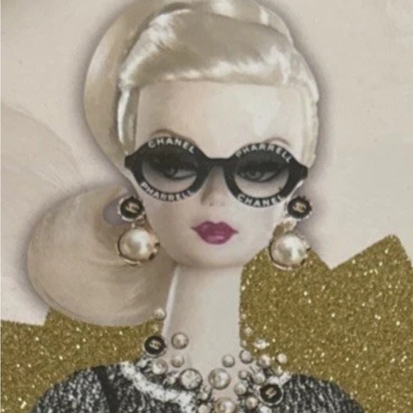 Rare..Pharrell Chanel Design District Studio framed photo🥳🥳❌ - Picture 3 of 6